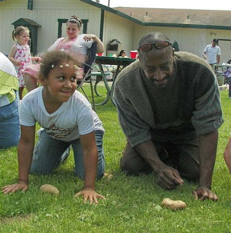 ChurchPicnic2008/100_6827.jpg